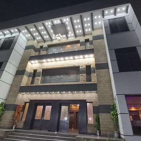 Royaute Luxury Hotel Sialkot Dış mekan fotoğraf