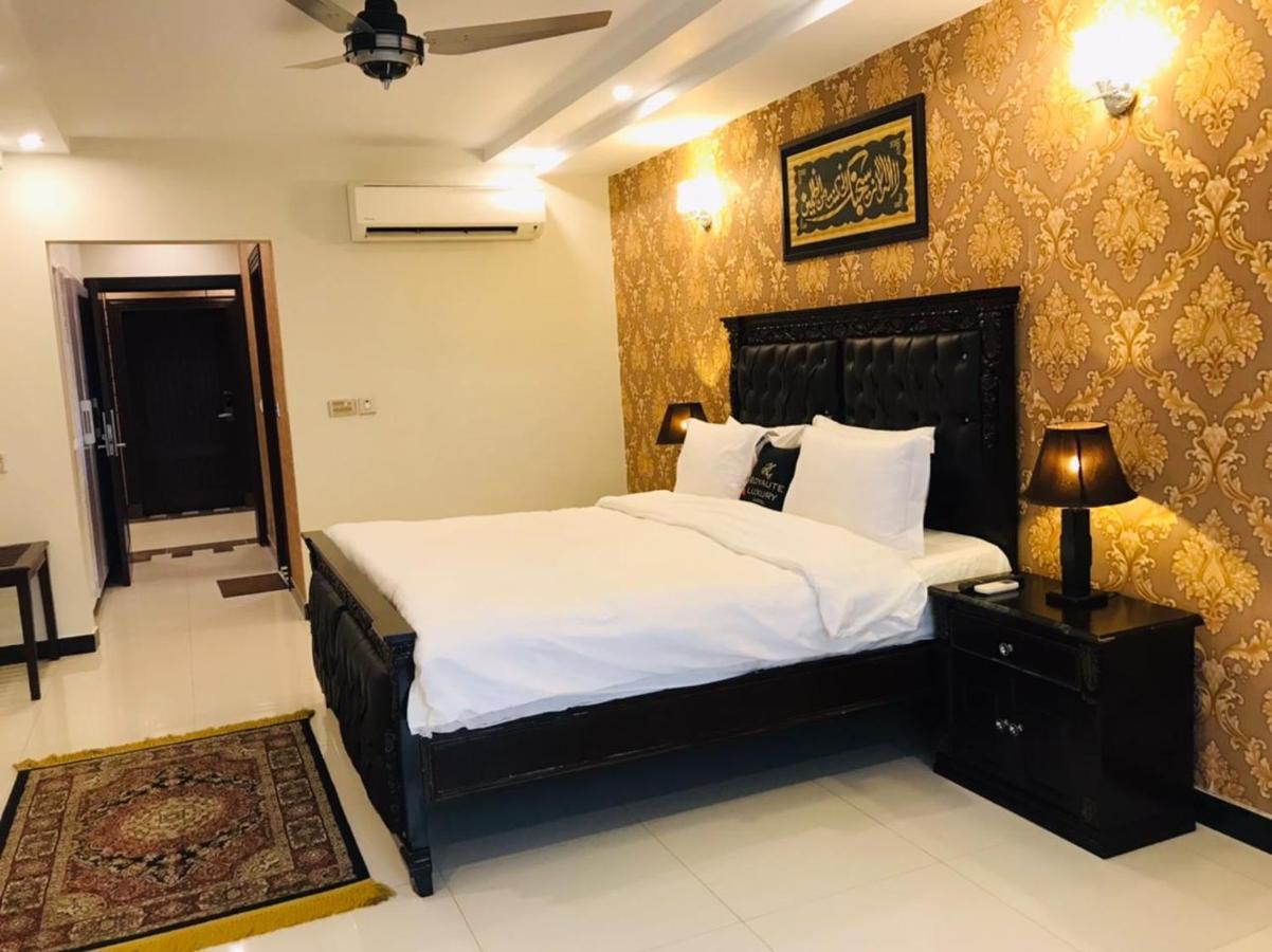 Royaute Luxury Hotel Sialkot Dış mekan fotoğraf